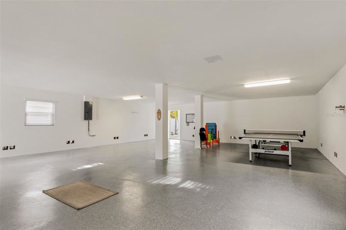 Image No.26-4 Bed Property for sale