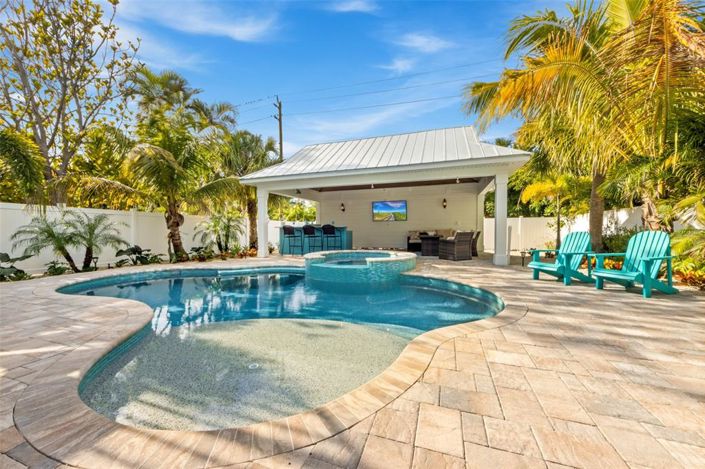 Image No.37-4 Bed Property for sale