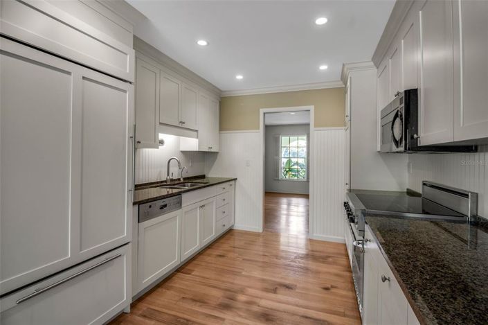 Image No.16-4 Bed Property for sale