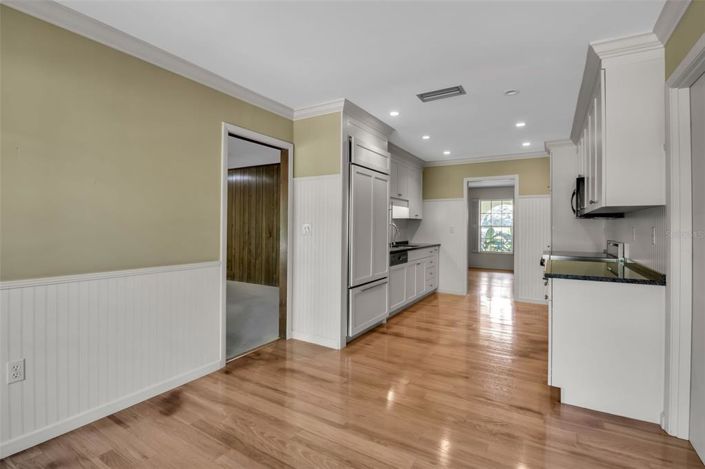 Image No.21-4 Bed Property for sale