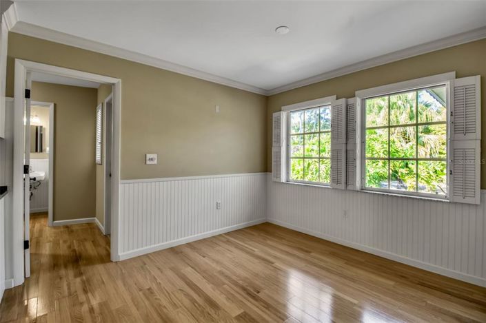 Image No.22-4 Bed Property for sale