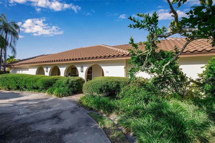 Image No.3-4 Bed Property for sale