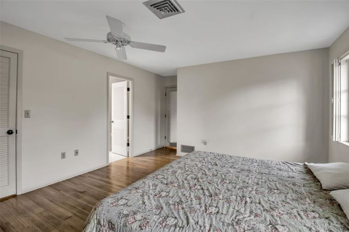 Image No.47-4 Bed Property for sale