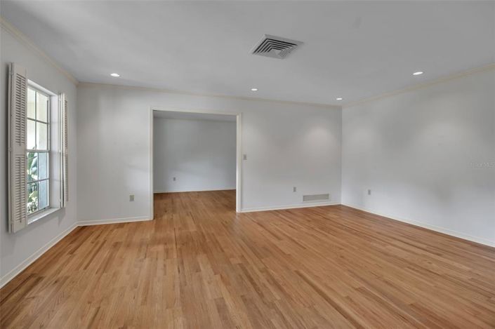 Image No.7-4 Bed Property for sale