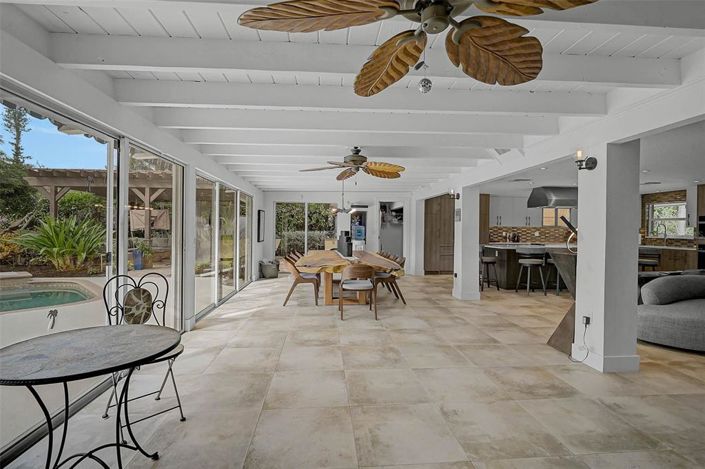 Image No.17-3 Bed Property for sale