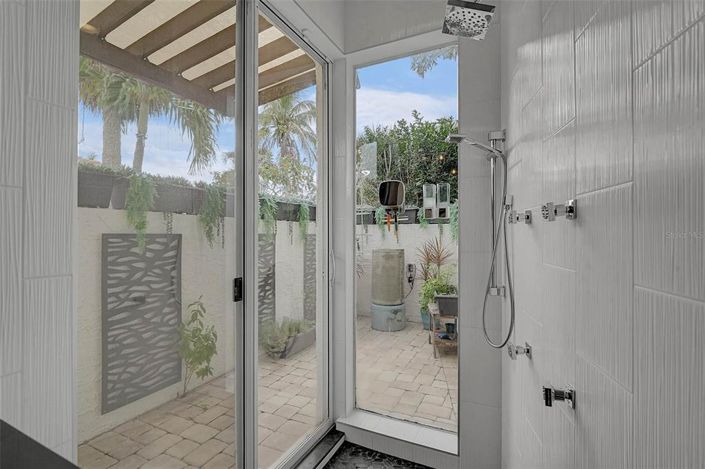 Image No.34-3 Bed Property for sale