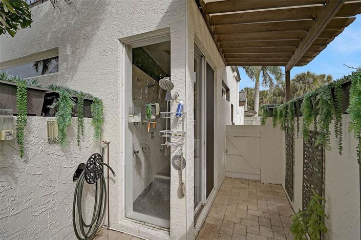 Image No.36-3 Bed Property for sale