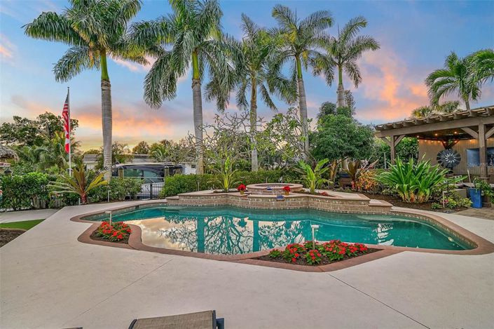 Image No.44-3 Bed Property for sale