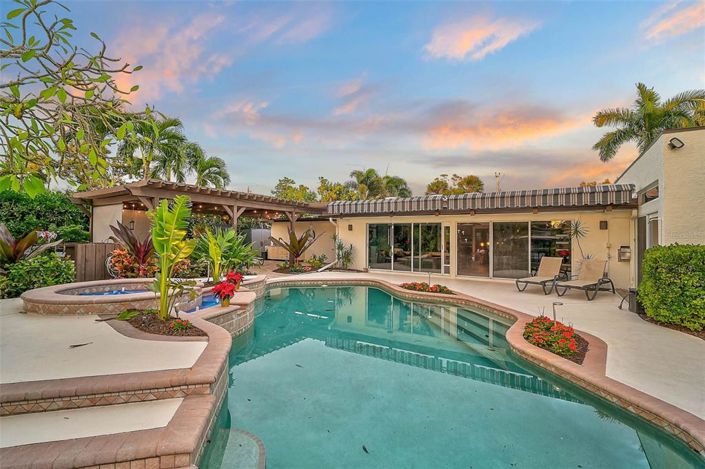 Image No.45-3 Bed Property for sale