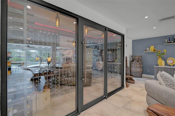 Image No.9-3 Bed Property for sale