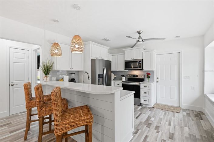 Image No.20-2 Bed Property for sale