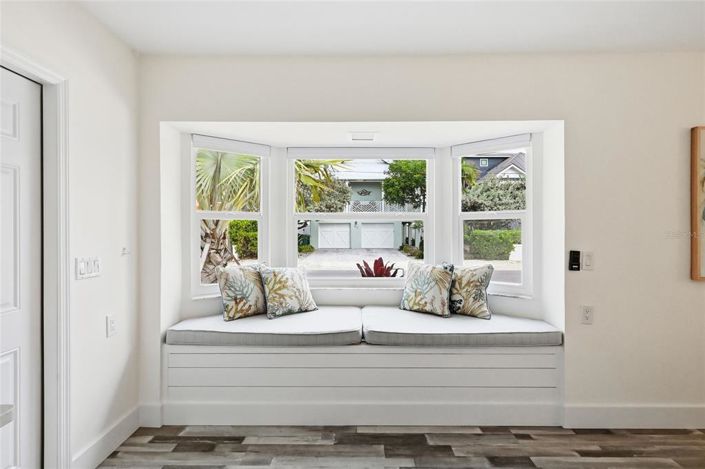 Image No.21-2 Bed Property for sale