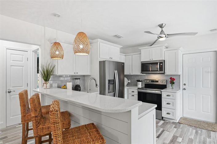 Image No.24-2 Bed Property for sale