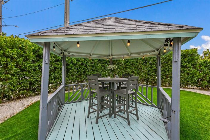 Image No.37-2 Bed Property for sale