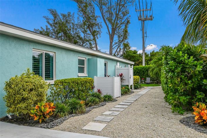 Image No.41-2 Bed Property for sale