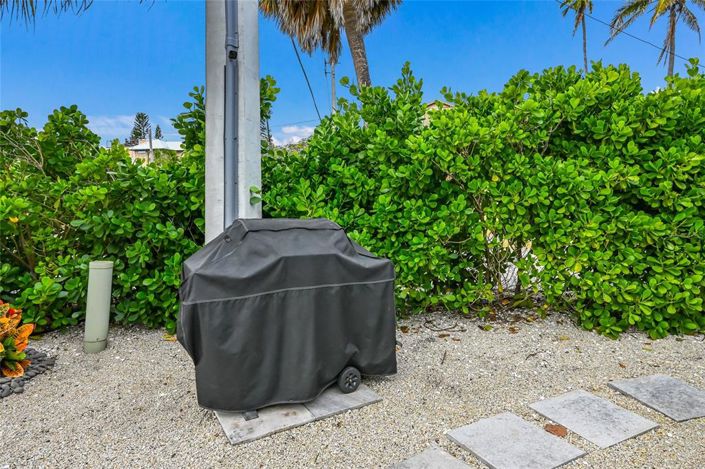 Image No.42-2 Bed Property for sale