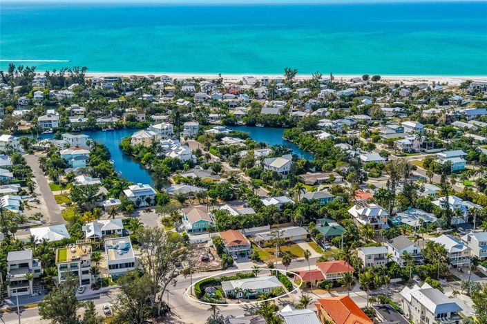 Image No.6-2 Bed Property for sale