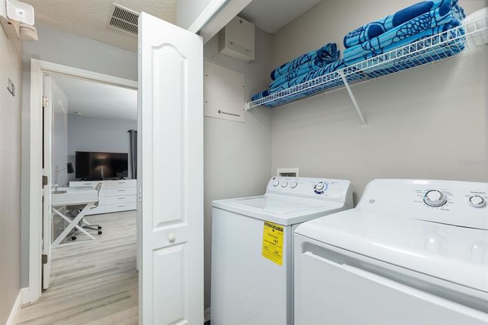 Image No.24-4 Bed Townhouse for sale