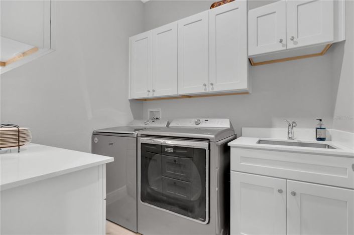 Image No.19-3 Bed Property for sale