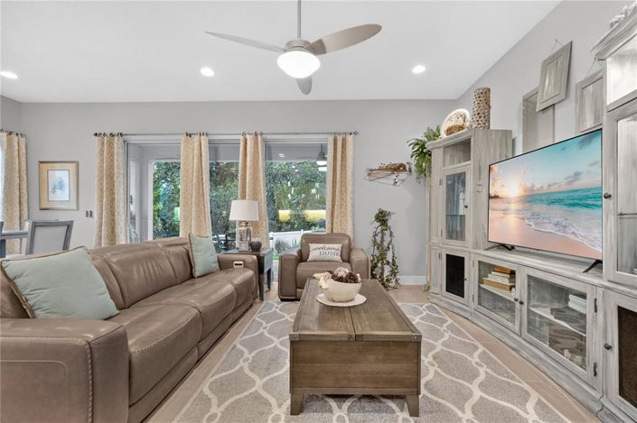 Image No.6-3 Bed Property for sale