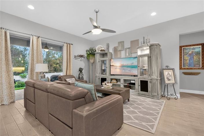 Image No.7-3 Bed Property for sale