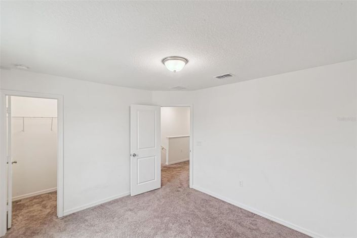 Image No.20-Propriété de 4 chambres à vendre à Clermont