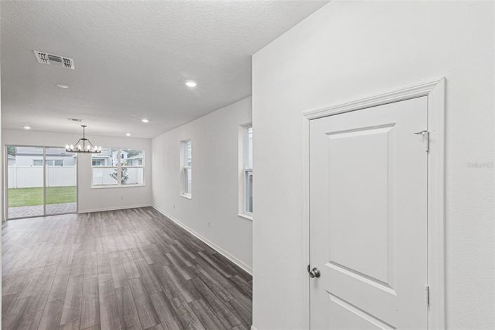 Image No.4-Propriété de 4 chambres à vendre à Clermont