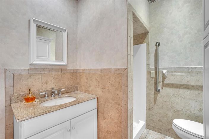 Image No.43-4 Bed Property for sale