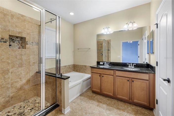 Image No.19-2 Bed Townhouse for sale