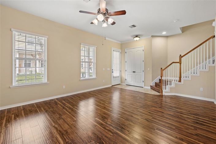 Image No.7-2 Bed Townhouse for sale