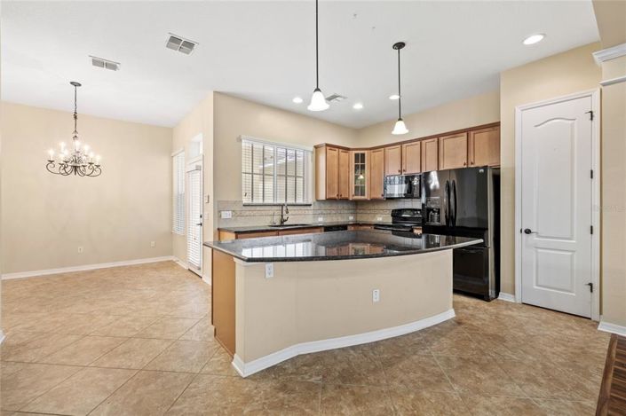 Image No.8-2 Bed Townhouse for sale