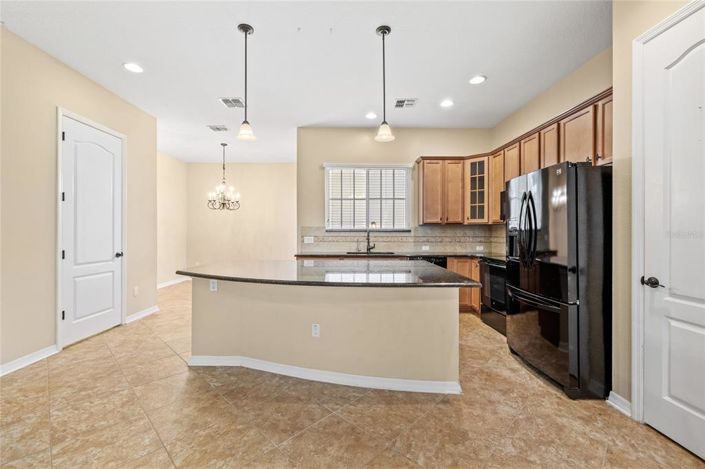 Image No.9-2 Bed Townhouse for sale