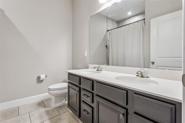 Image No.14-Propriété de 4 chambres à vendre à Davenport