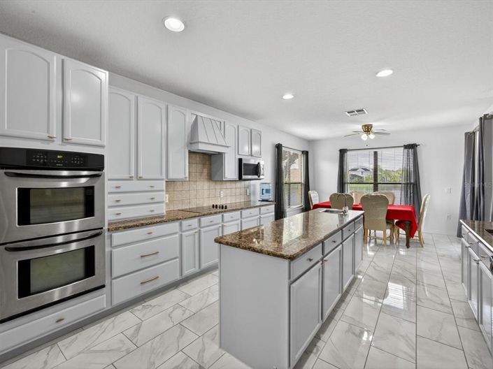 Image No.22-6 Bed Property for sale