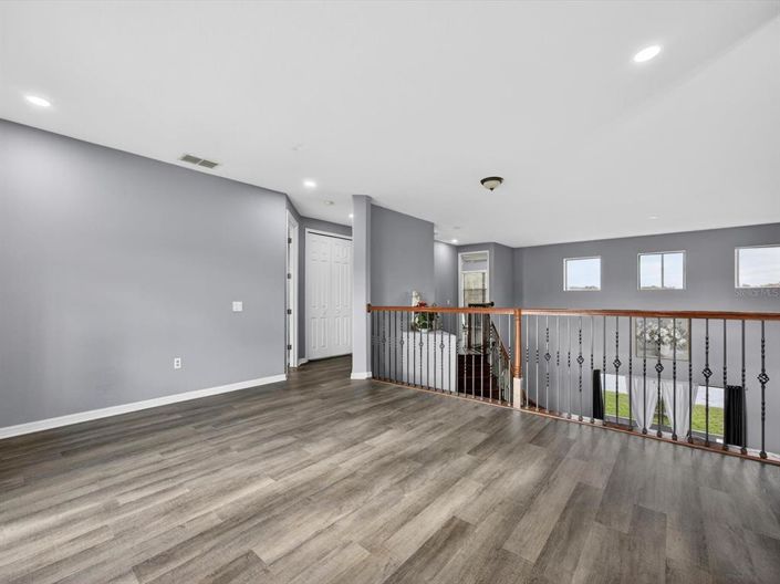 Image No.44-6 Bed Property for sale