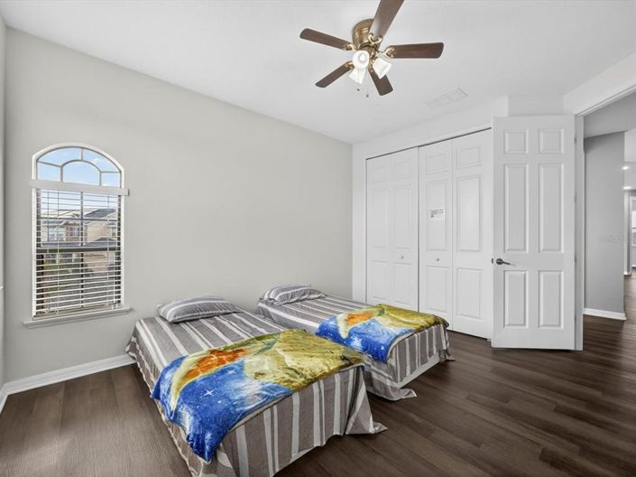 Image No.46-6 Bed Property for sale