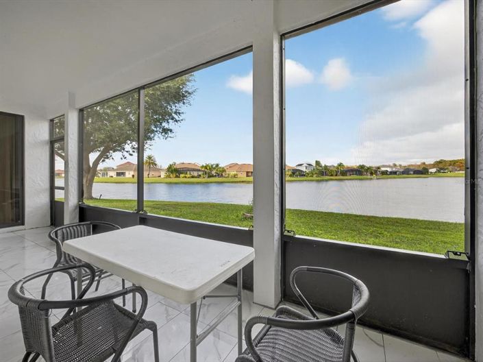 Image No.55-6 Bed Property for sale