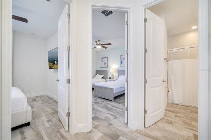 Image No.20-4 Bed Townhouse for sale