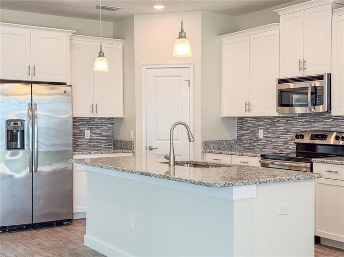 Image No.7-4 Bed Property for sale