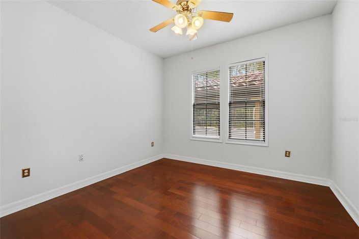 Image No.24-2 Bed Property for sale