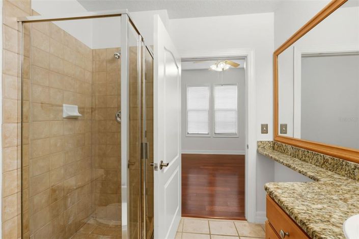 Image No.27-2 Bed Property for sale