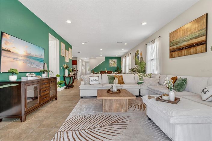 Image No.16-11 Bed Property for sale