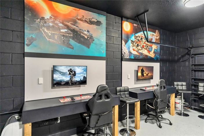 Image No.20-11 Bed Property for sale