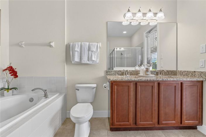 Image No.23-11 Bed Property for sale