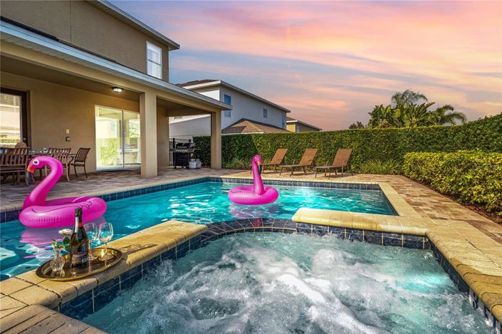 Image No.3-11 Bed Property for sale