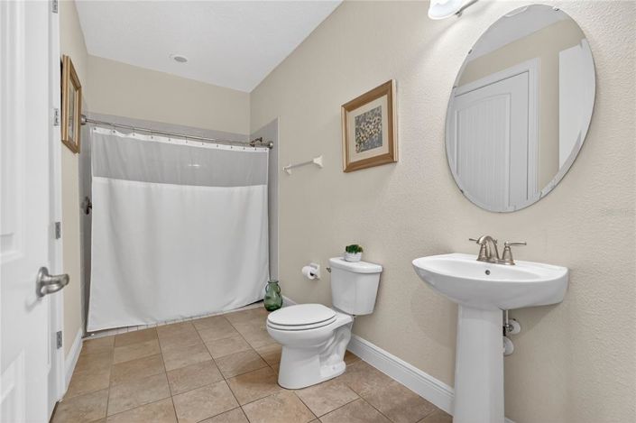 Image No.31-11 Bed Property for sale