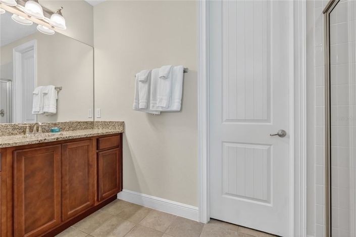 Image No.53-11 Bed Property for sale