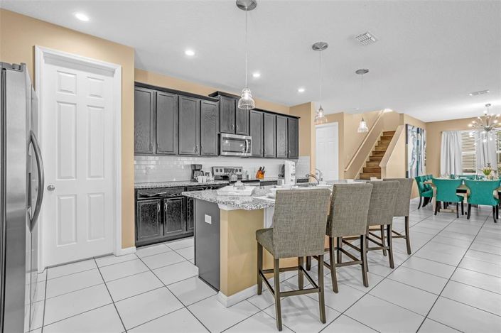 Image No.19-9 Bed Property for sale