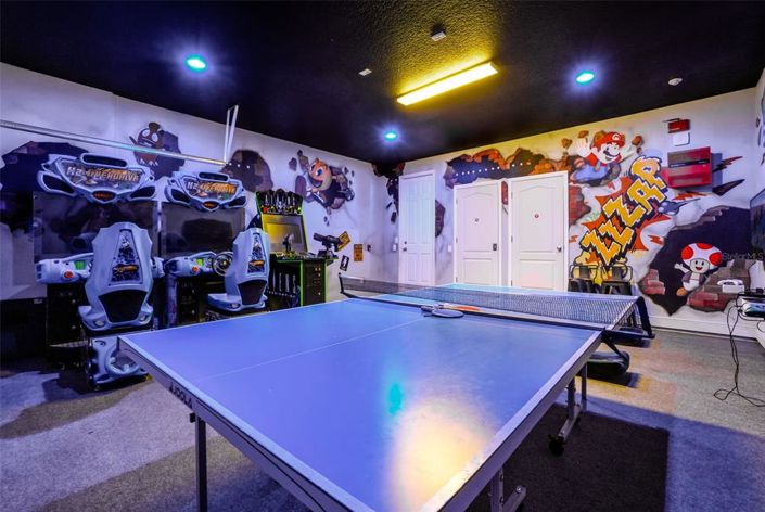 Image No.22-9 Bed Property for sale