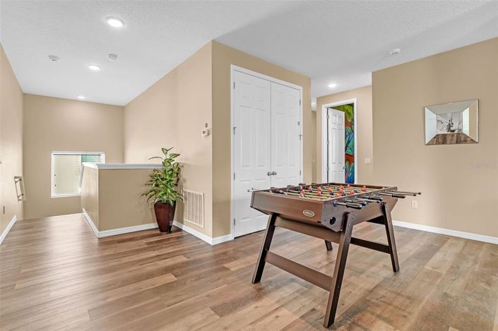 Image No.32-9 Bed Property for sale